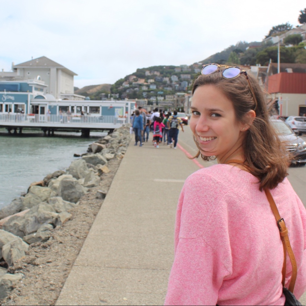 Meet your Posher, Olivia